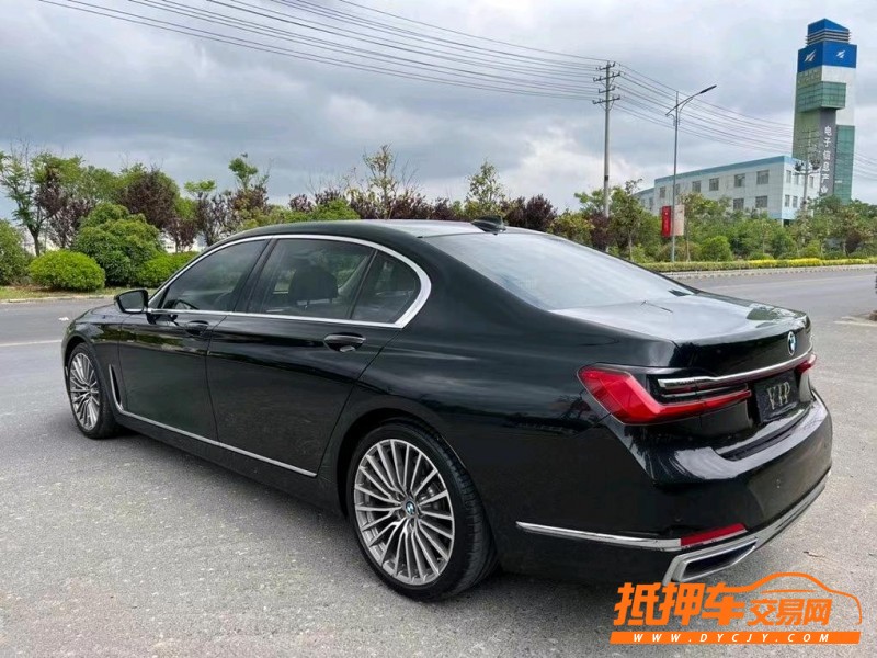 盐城19年宝马7系9