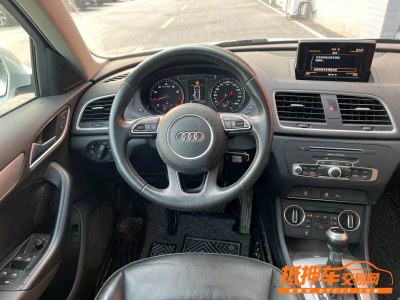 廣州19年奧迪Q36