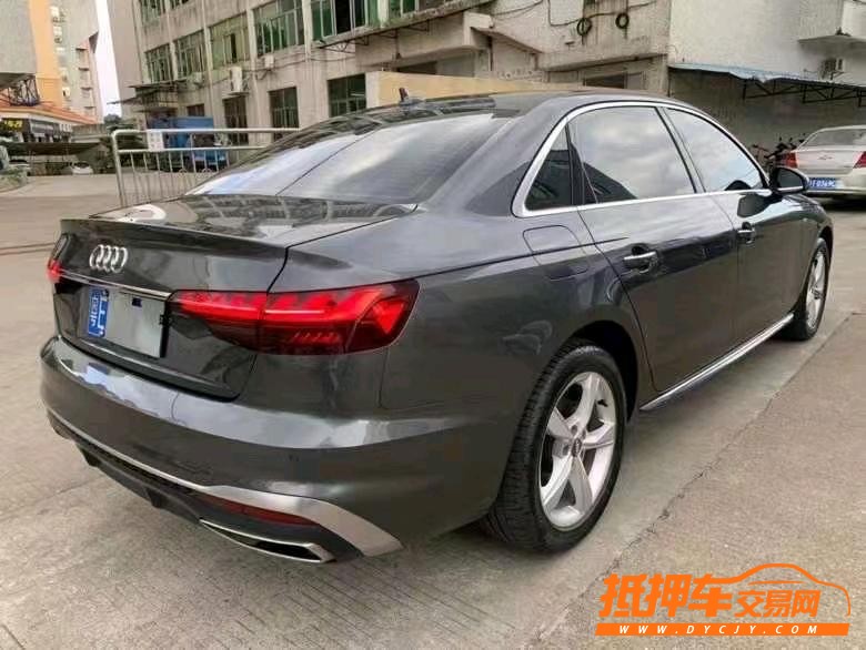 中山21年奧迪A4L5