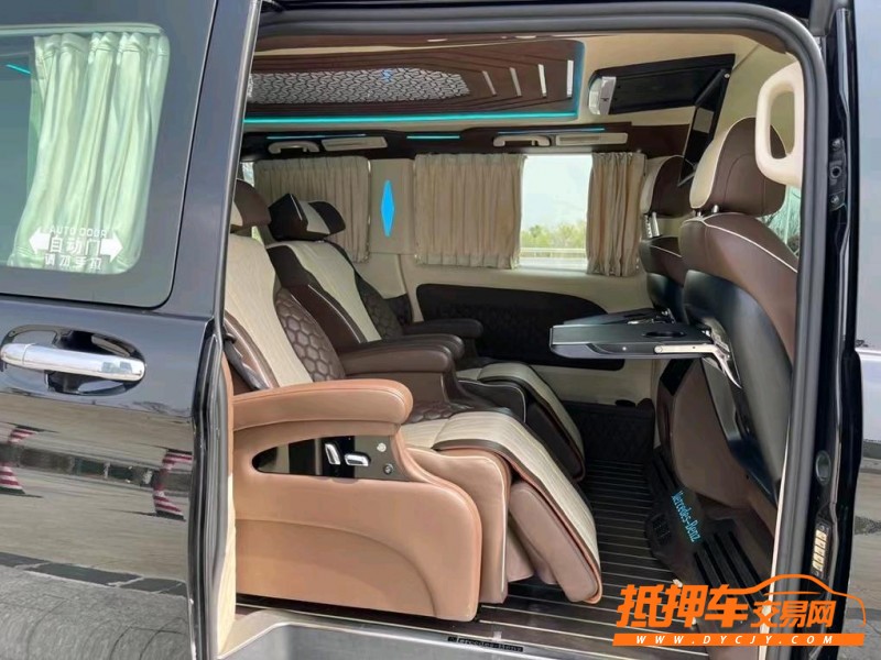 盐城20年奔驰威霆9