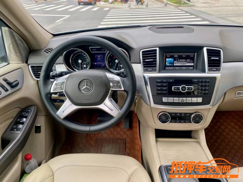 中山13年奔驰ML4