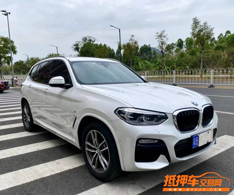 廣州19年寶馬X38
