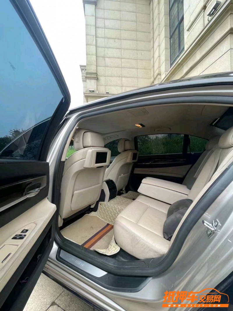 潍坊09年宝马7系4