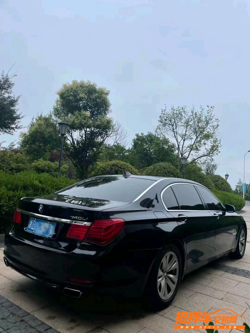 潍坊09年宝马7系5