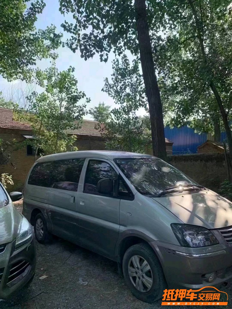 北京16年东风菱智3