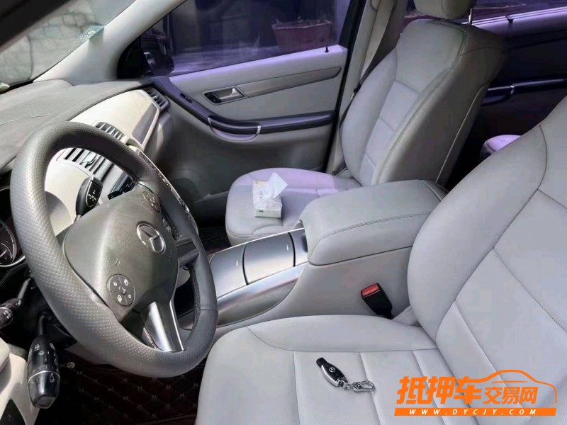 潍坊13年奔驰R8