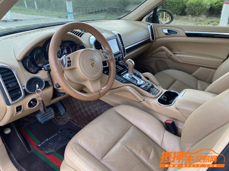 包頭12年保時捷卡宴4