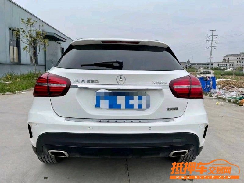 北京19年奔驰GLA8