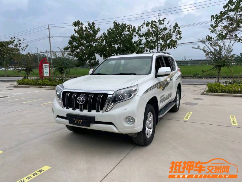 徐州17年丰田普拉多2