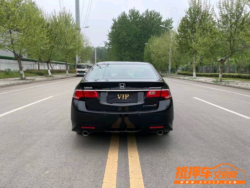徐州13年本田思铂睿1