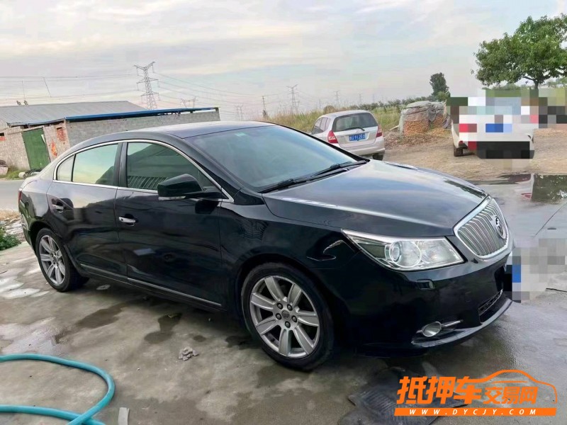 烟台10年别克君越3