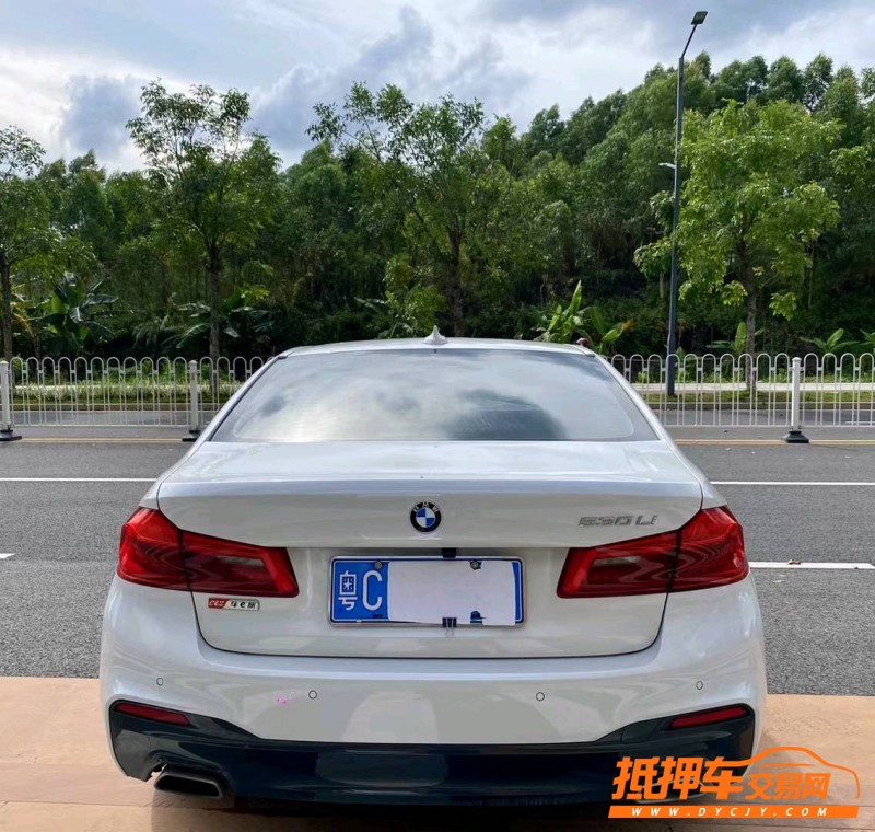 廣州19年寶馬5系9