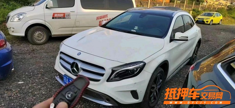 北京17年奔驰GLA1