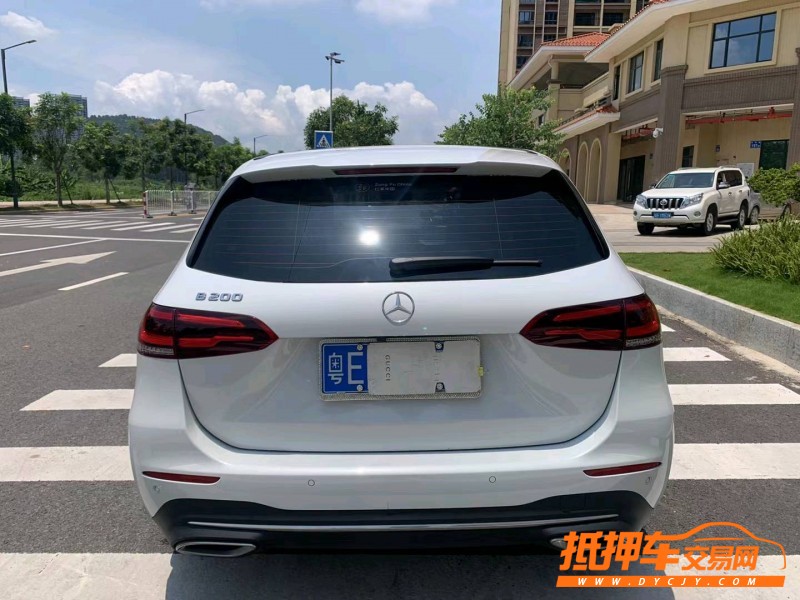 广州20年奔驰B9