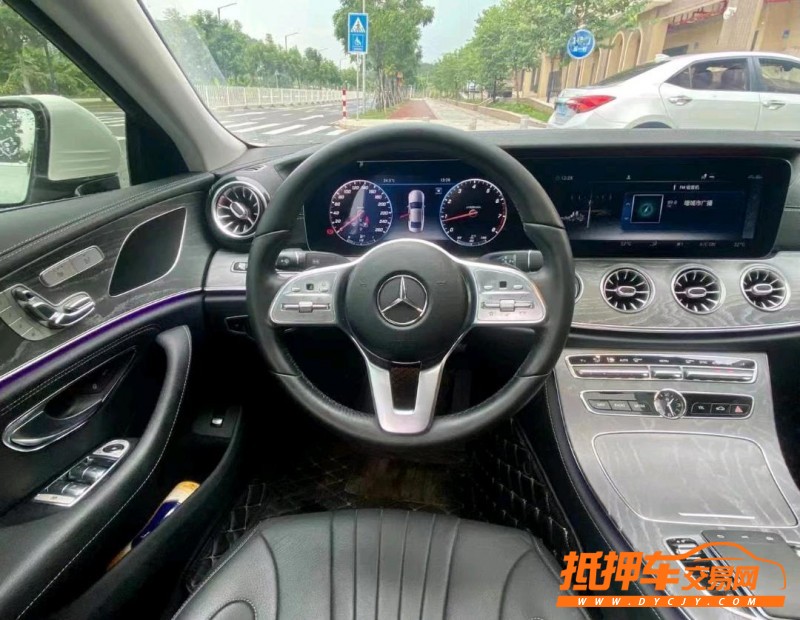 广州19年奔驰CLS5