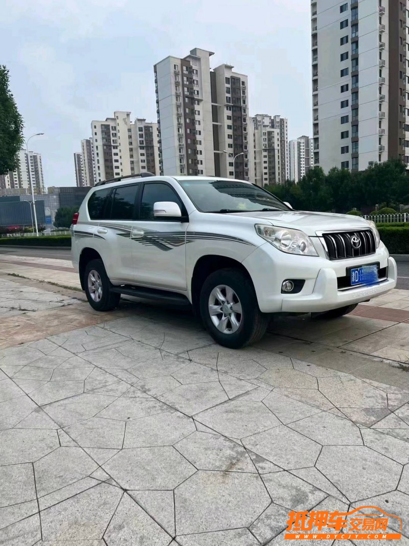 潍坊11年丰田普拉多8