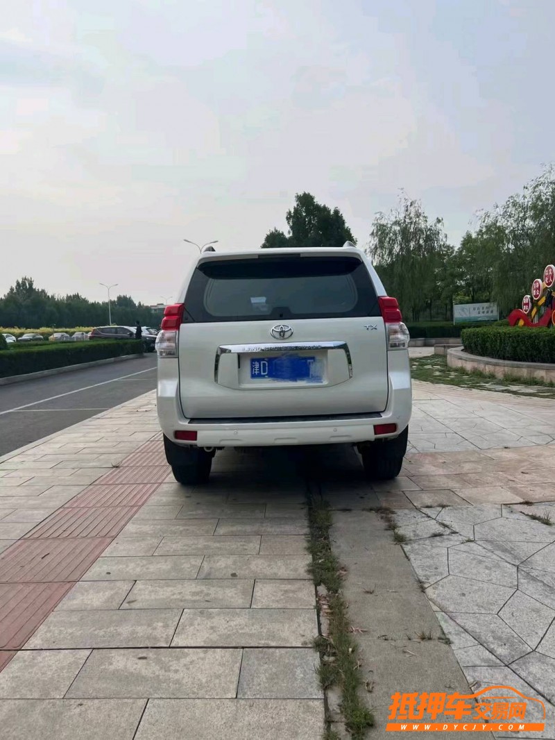 潍坊11年丰田普拉多2