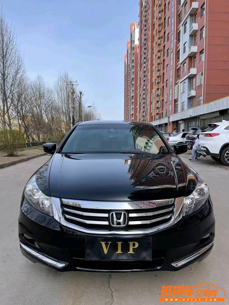 邢台12年本田雅阁9