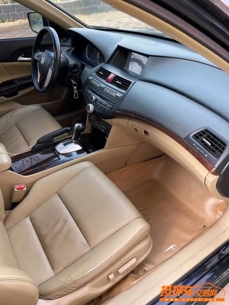 邢台12年本田雅阁6