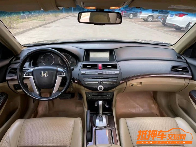 邢台12年本田雅阁3