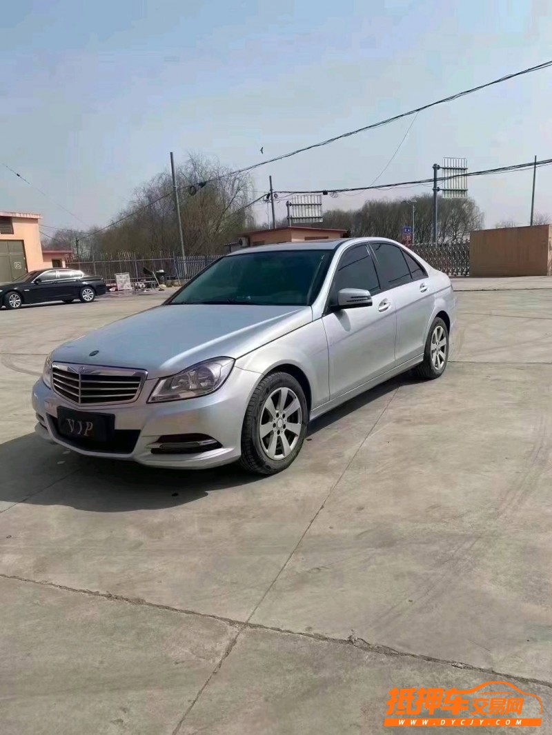 济宁13年奔驰C2