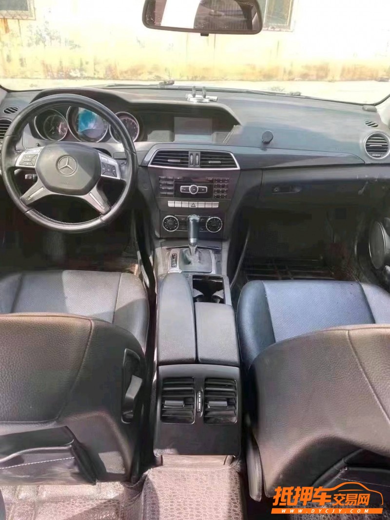 济宁13年奔驰C6