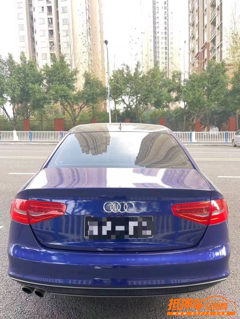 重慶13年奧迪A4L2