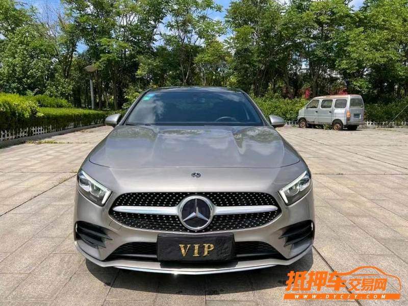盐城19年奔驰A1