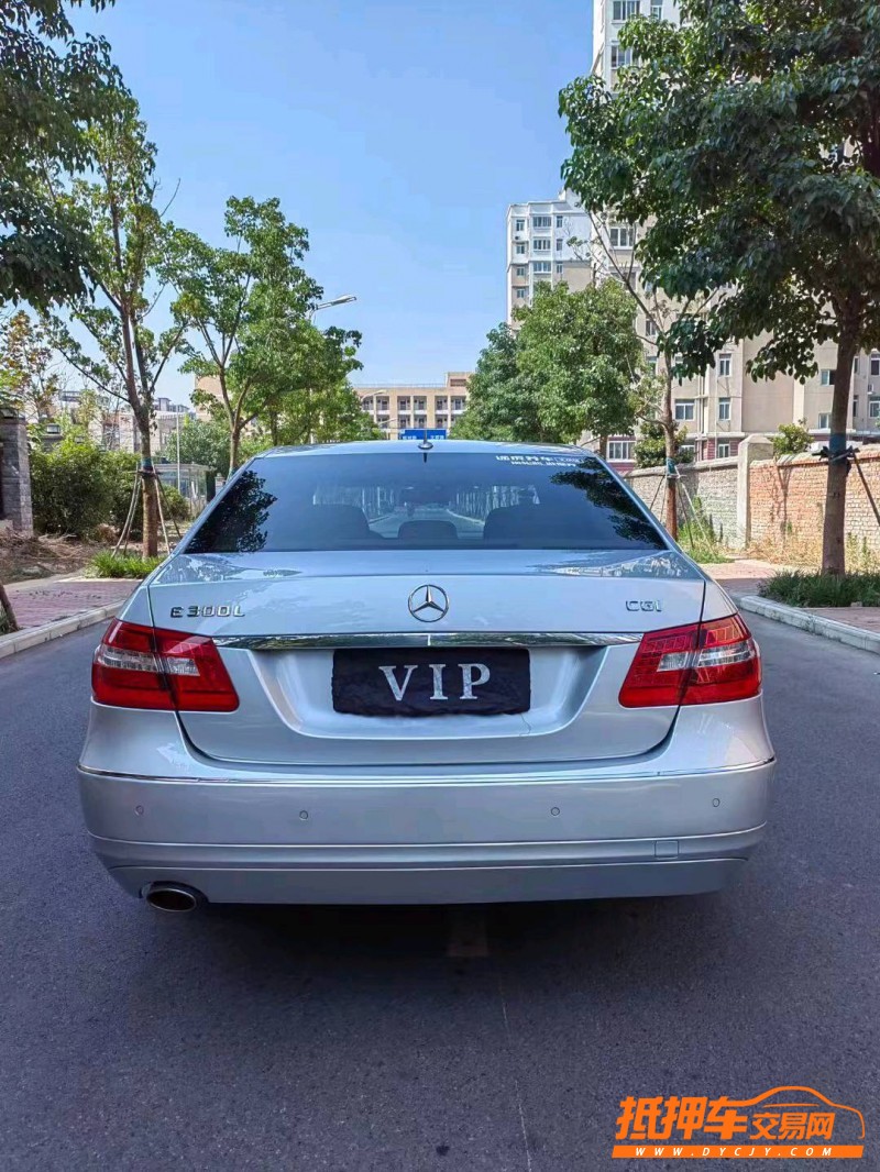 潍坊17年别克君越9