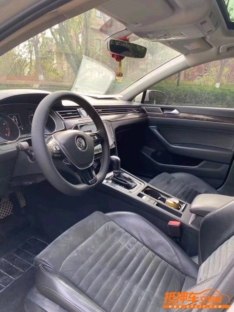 潍坊17年大众迈腾8