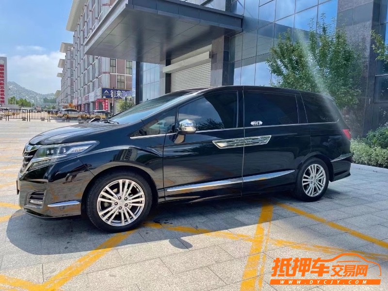 青岛17年本田艾力绅4