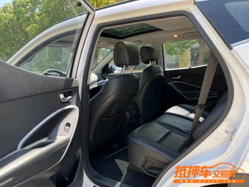 盐城16年现代新胜达5