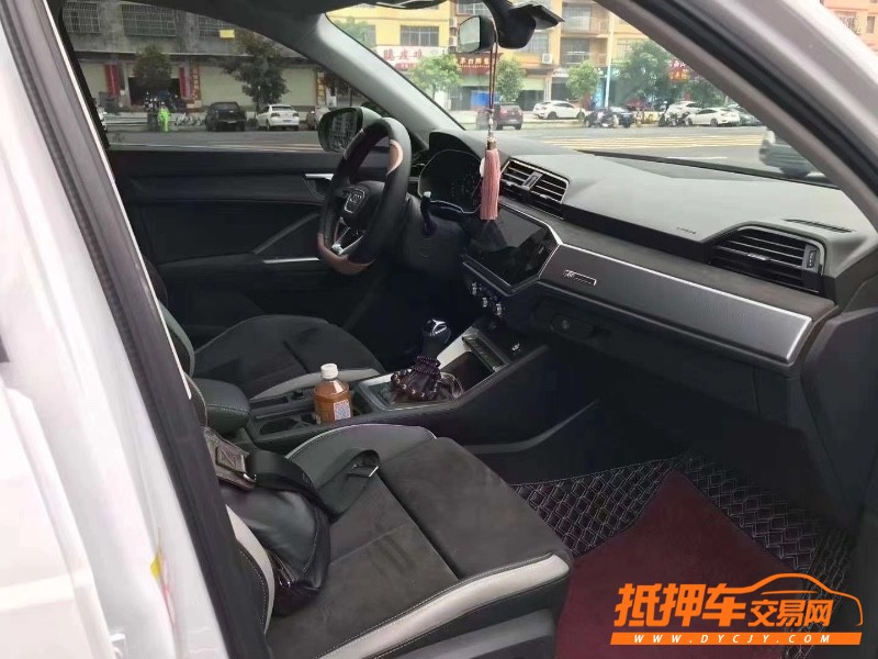 桂林19年奧迪Q38