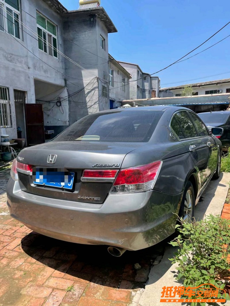 烟台10年本田雅阁3