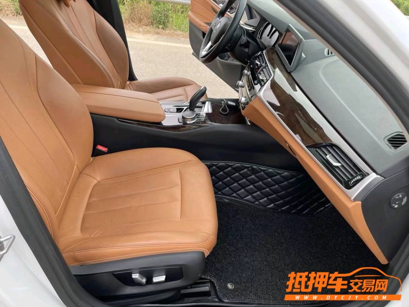 徐州17年宝马5系4