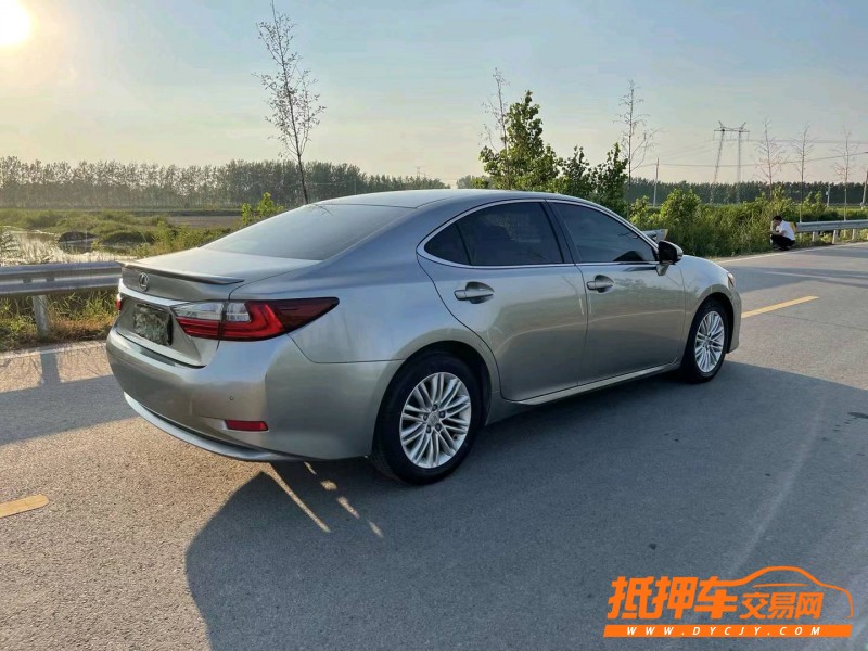 徐州18年雷克萨斯ES2