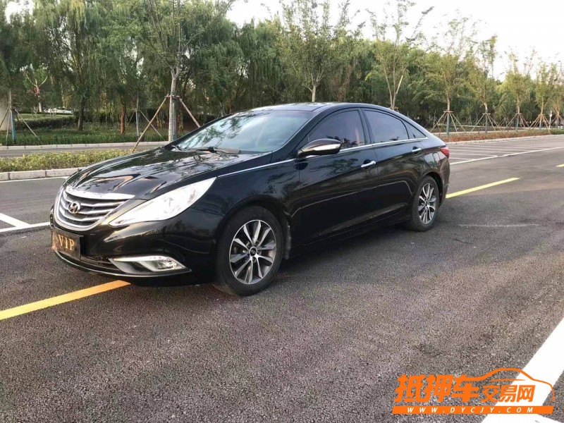 徐州14年现代索纳塔八2