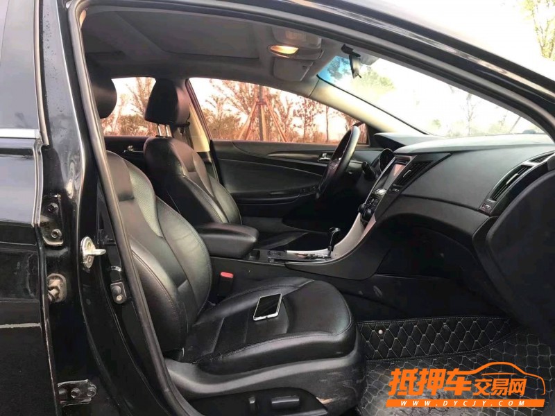 徐州14年现代索纳塔八4