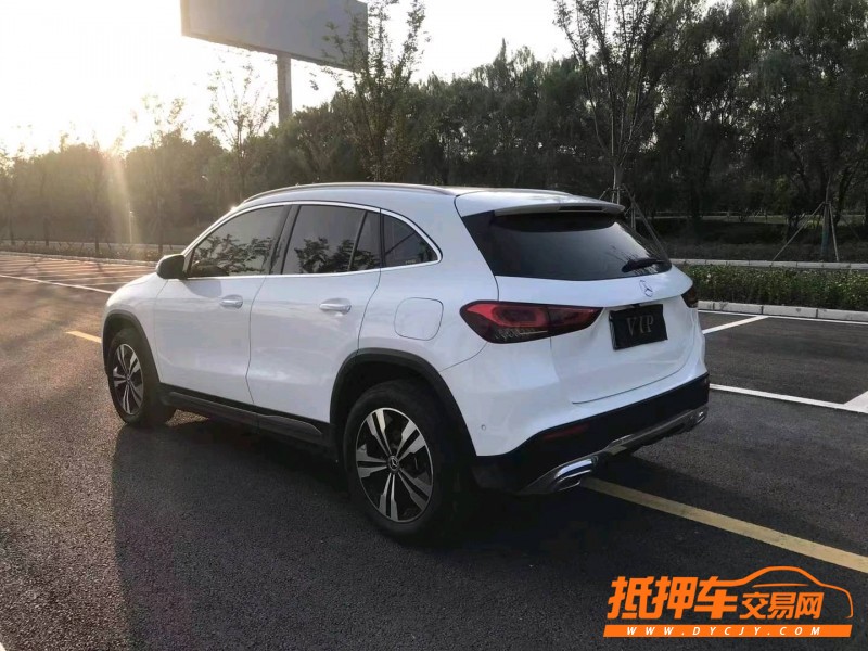 徐州20年奔驰GLA3