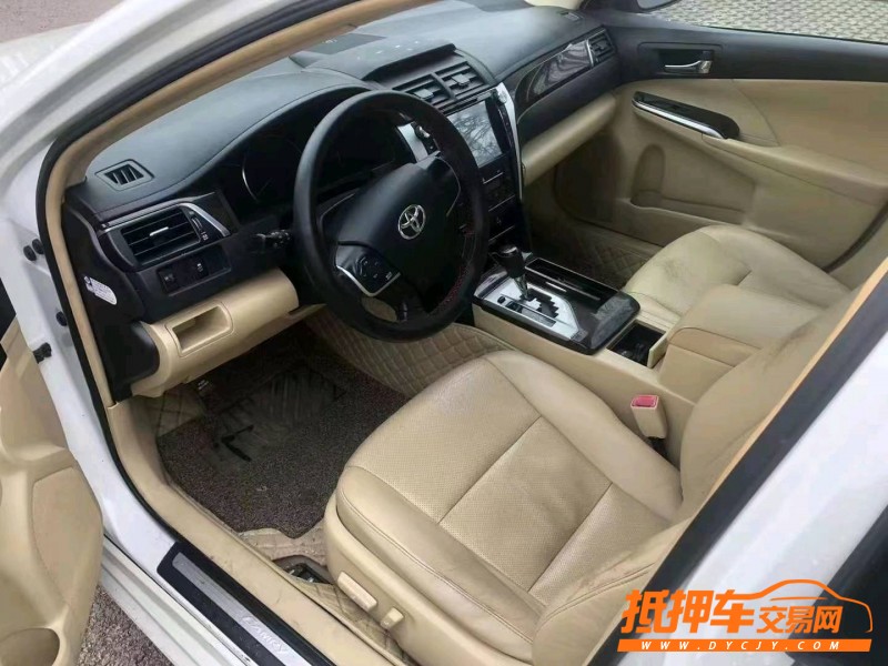 徐州16年丰田凯美瑞5