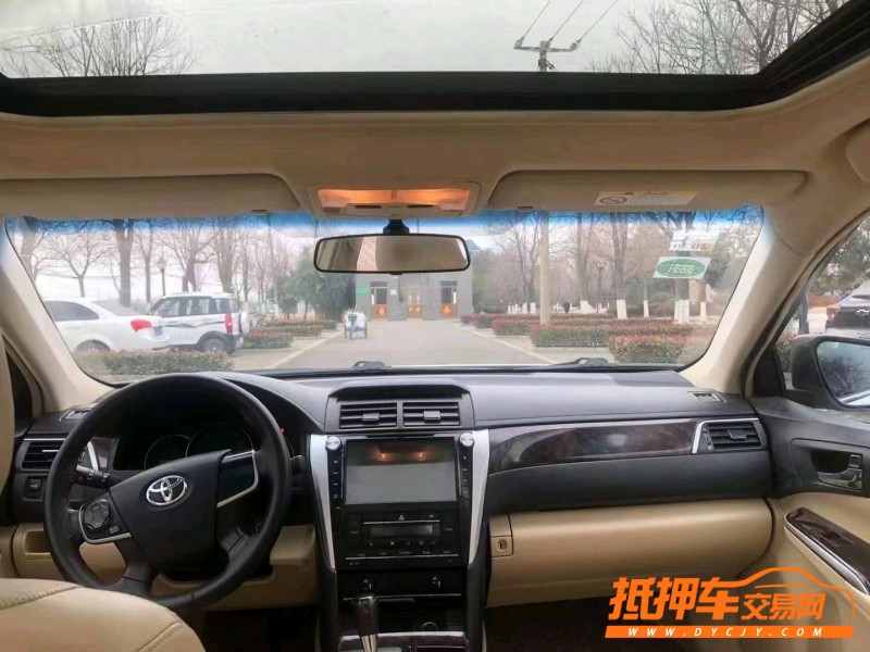 徐州16年丰田凯美瑞6