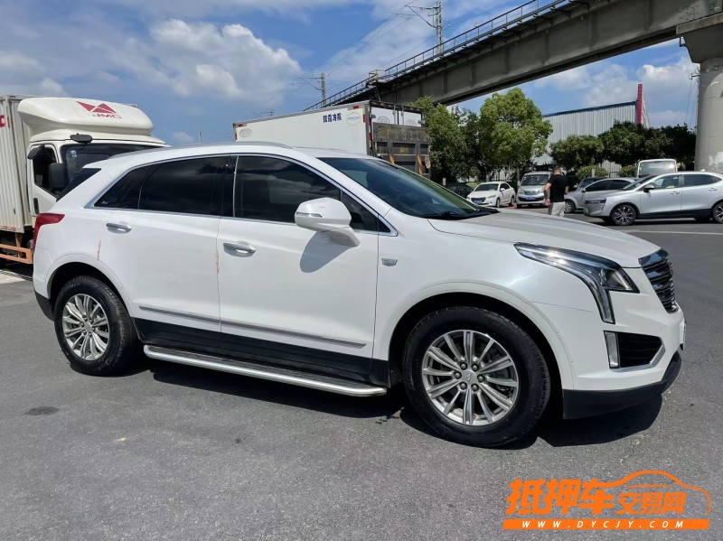 北京17年凯迪拉克XT58