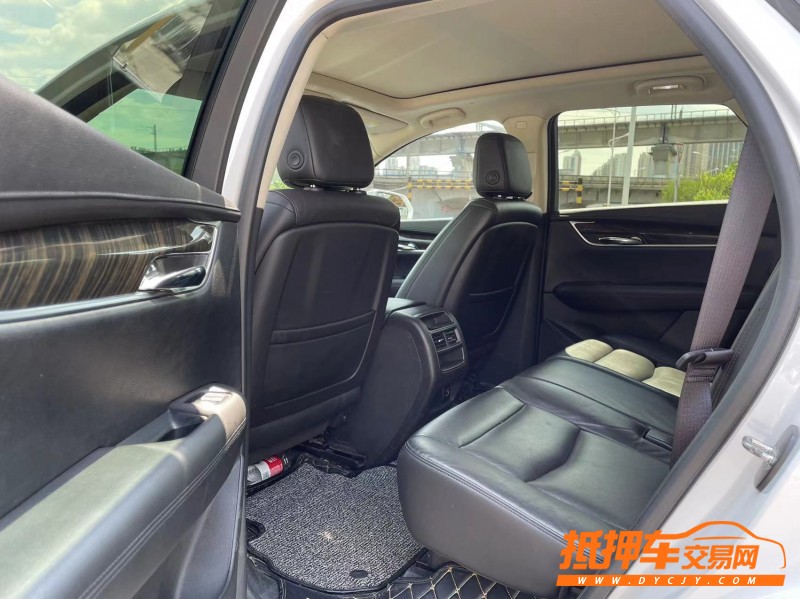 北京17年凯迪拉克XT54