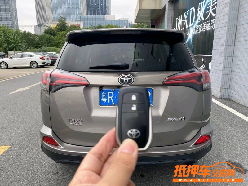 廣州19年豐田RAV4榮放9