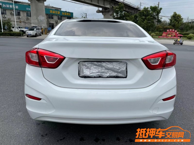 北京17年雪佛兰科鲁兹5