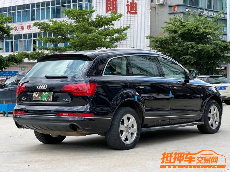 東莞11年奧迪Q78