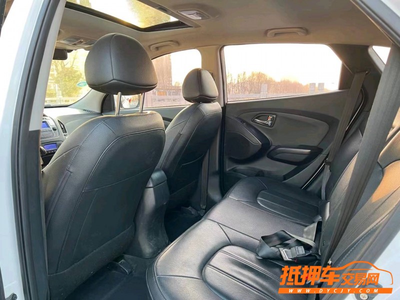 徐州17年现代ix359