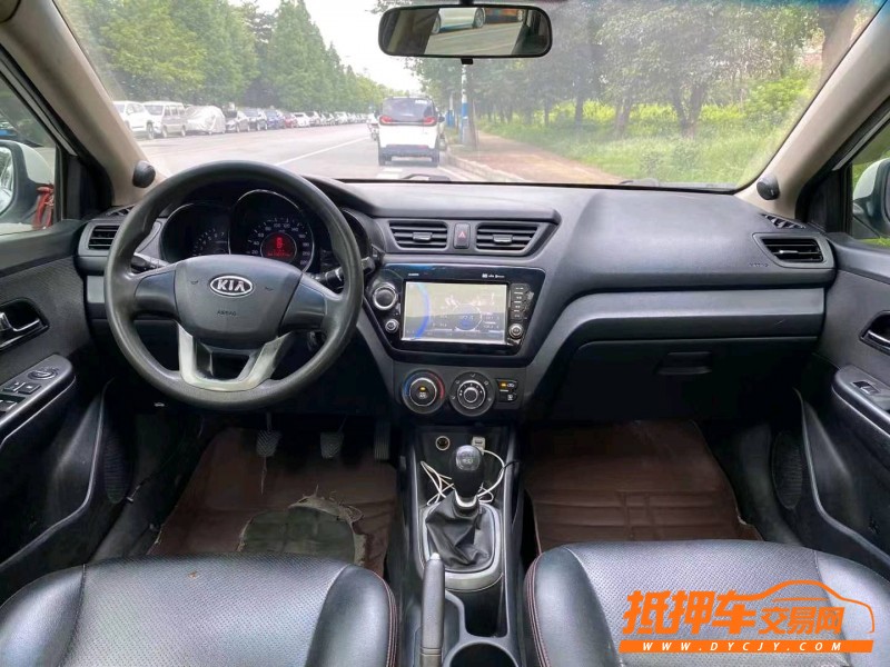 防城港12年起亞K26