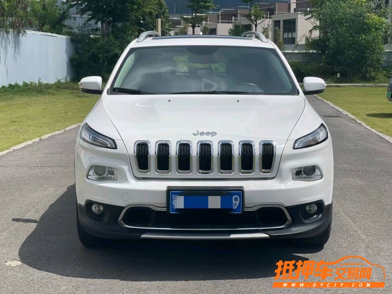 東莞17年Jeep自由光1