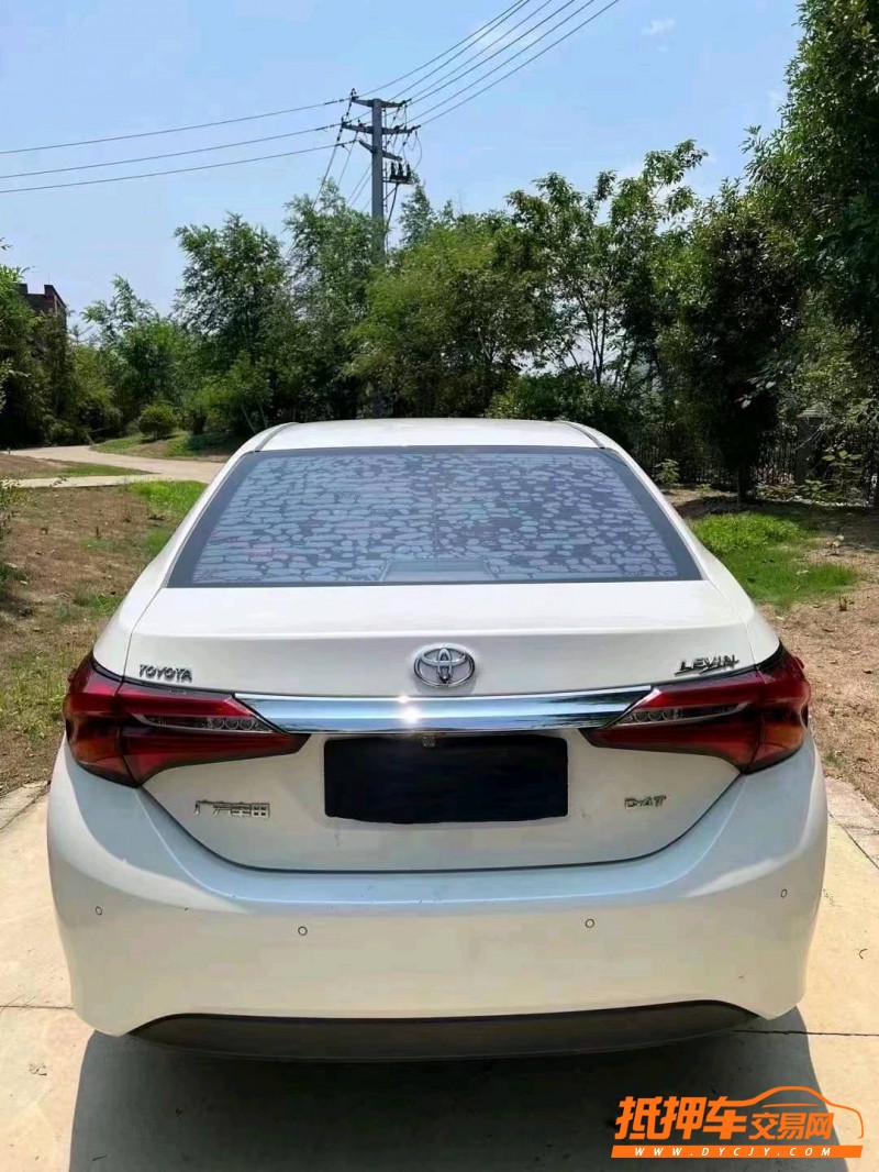 潍坊17年丰田雷凌3